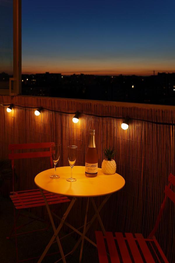Appartement Nid Panoramique VUE WOW ! SPAdéco - LoungeZEN - Terrasse ensoleillée - arrivée autonome - Netflix - emplacement idéal - Lumineux - rénové à neuf - Wifi Fibre - à Montpellier Extérieur photo