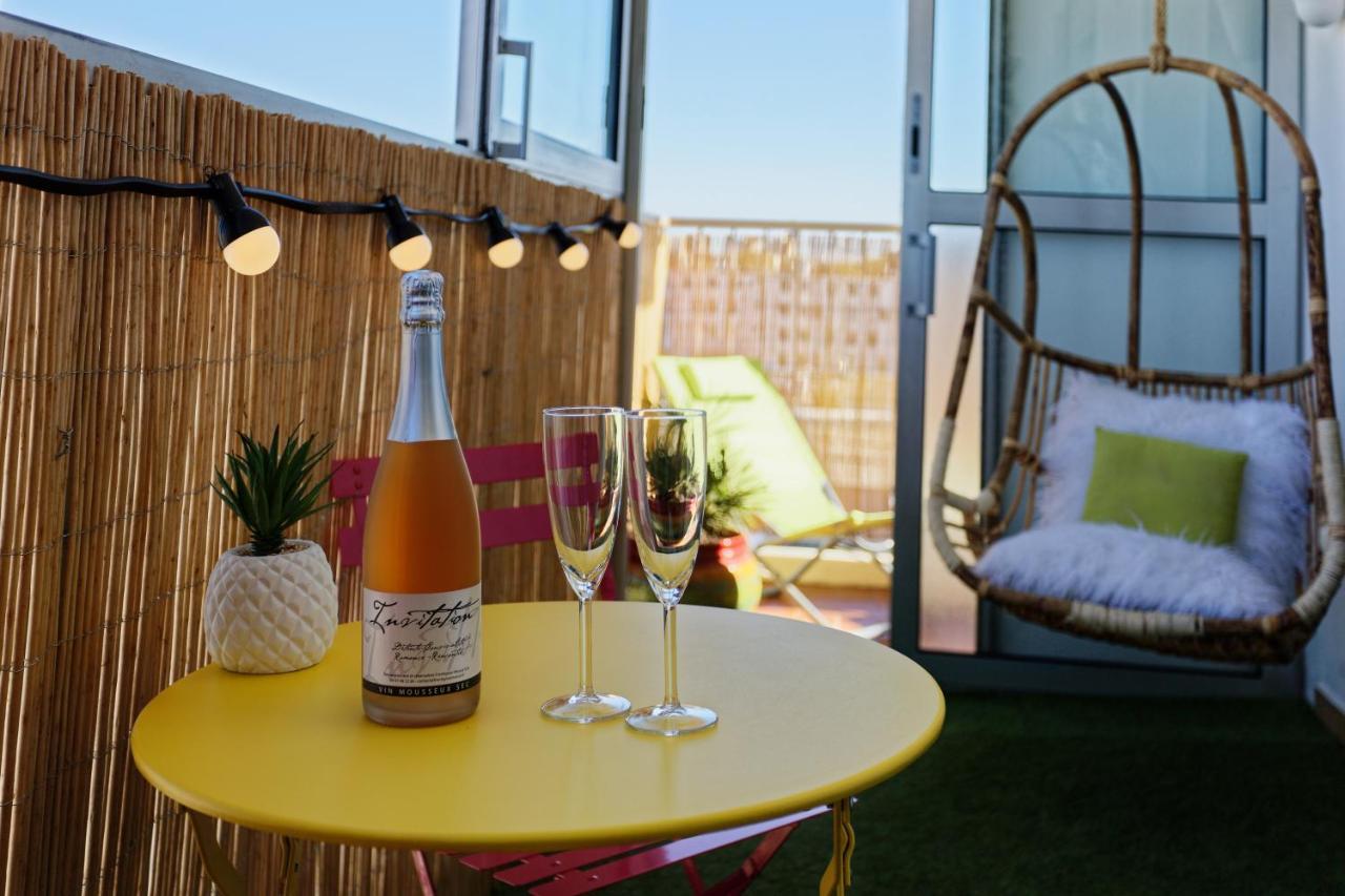 Appartement Nid Panoramique VUE WOW ! SPAdéco - LoungeZEN - Terrasse ensoleillée - arrivée autonome - Netflix - emplacement idéal - Lumineux - rénové à neuf - Wifi Fibre - à Montpellier Extérieur photo